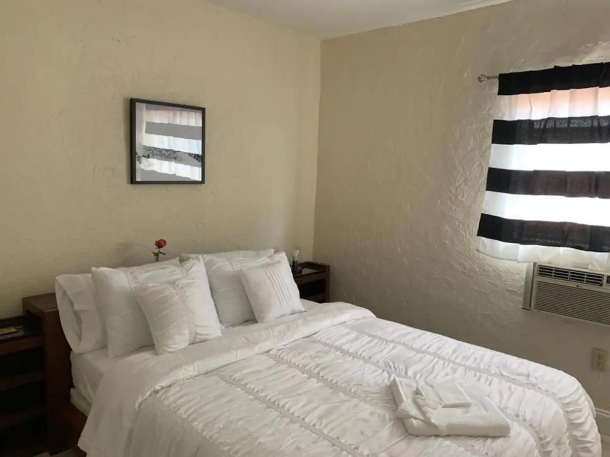 Private Rooms Close To Miami Airport - Free Parking - 01 エクステリア 写真