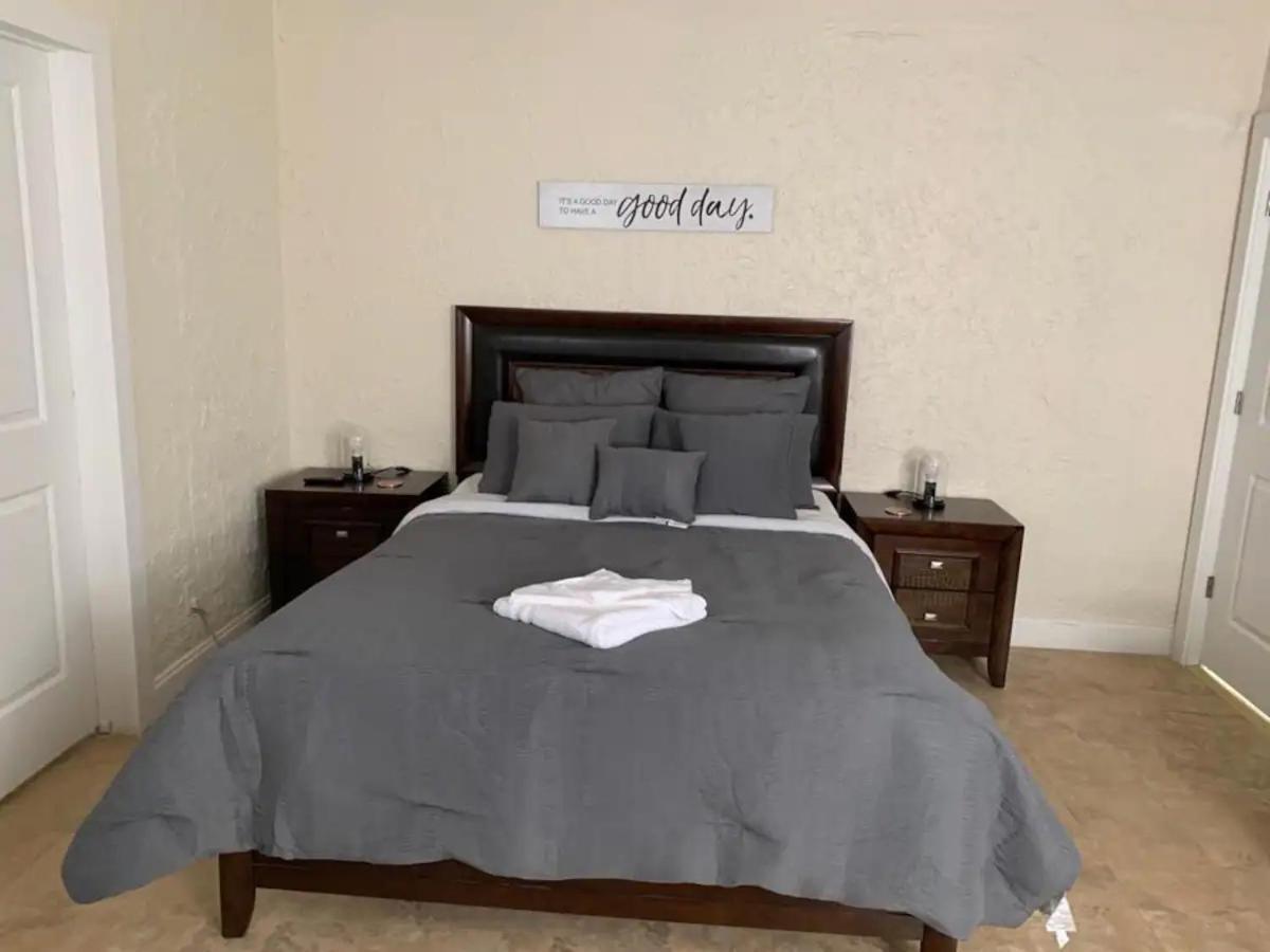 Private Rooms Close To Miami Airport - Free Parking - 01 エクステリア 写真