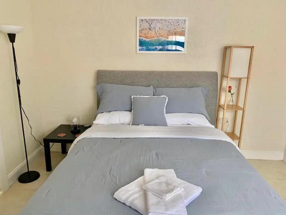 Private Rooms Close To Miami Airport - Free Parking - 01 エクステリア 写真