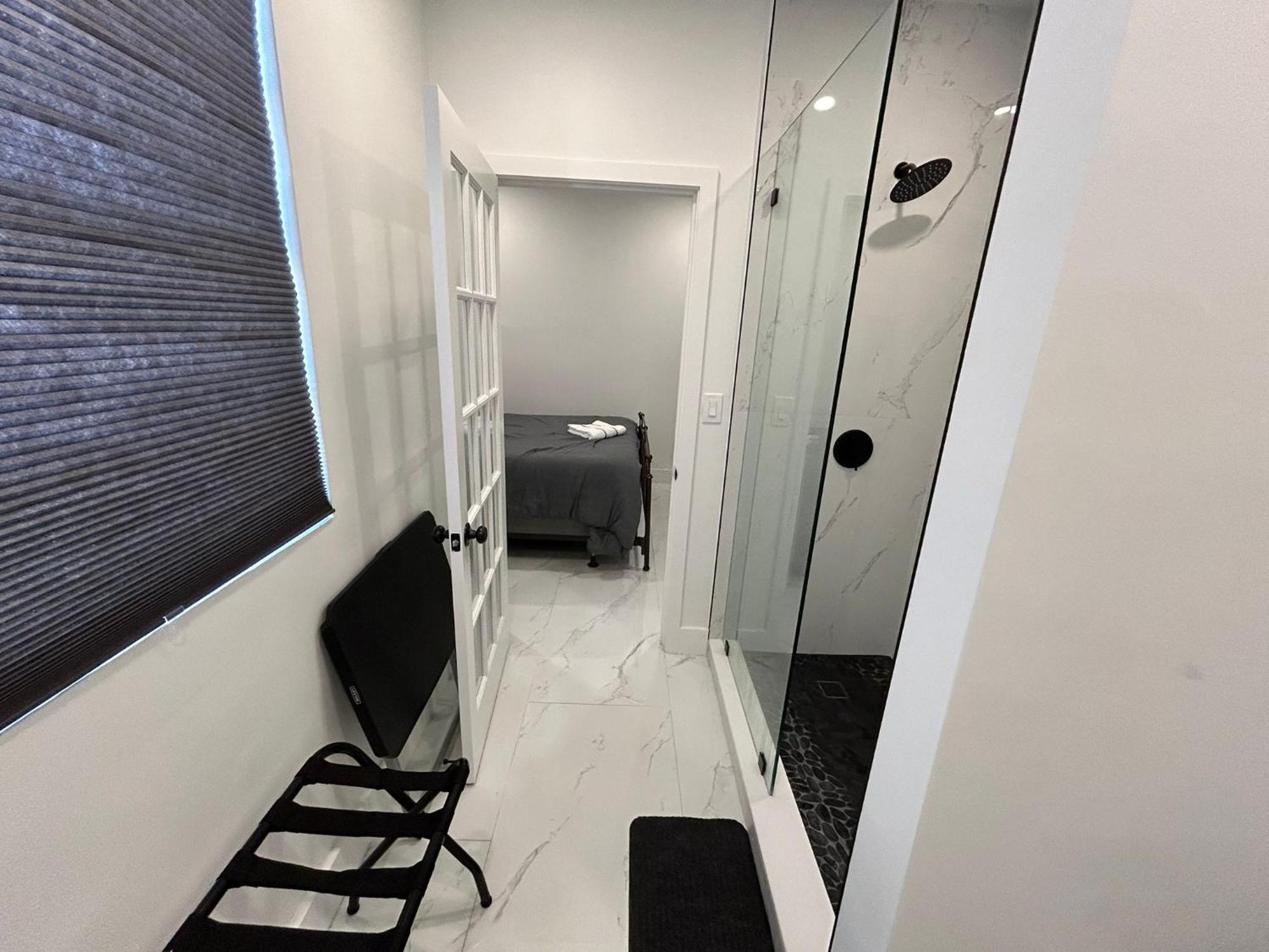 Private Rooms Close To Miami Airport - Free Parking - 01 エクステリア 写真