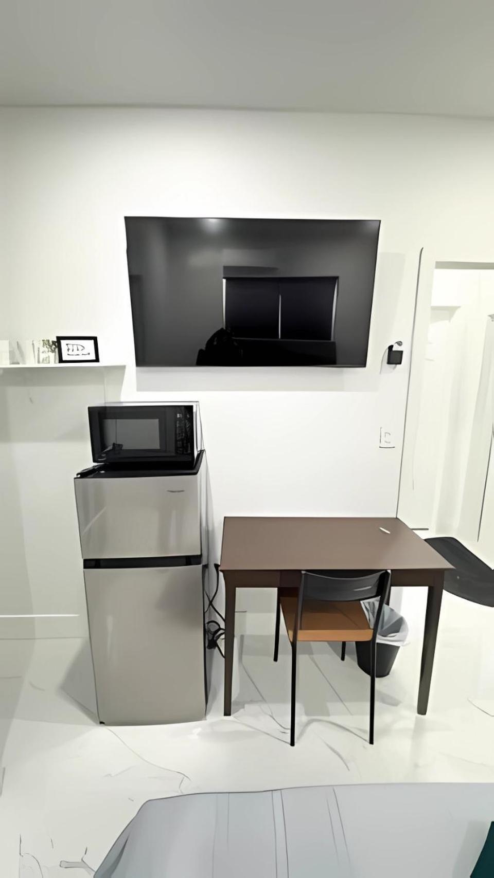 Private Rooms Close To Miami Airport - Free Parking - 01 エクステリア 写真